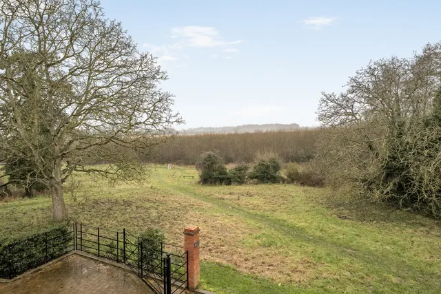 Oat Close, Rotherfield Greys, RG9, photo 2