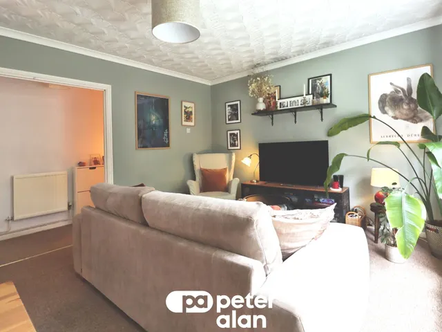 Park Lane, Cardiff, CF14, photo 1