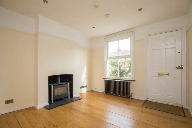 Ludlow Road, Town Centre, Guildford, GU2, photo 1