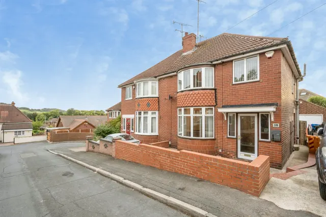 Benita Avenue, Mexborough, photo 1