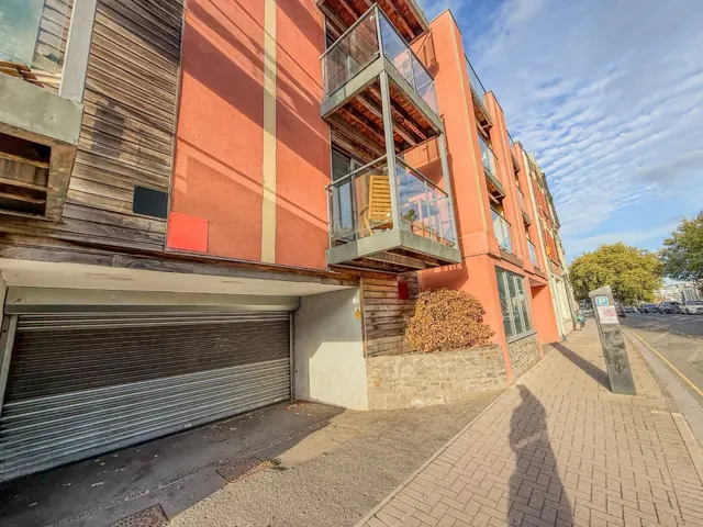Hotwell Road, Bristol, BS8, photo 1