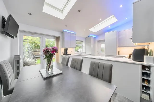 Photo 2 — Fairlawn Grove, Banstead, SM7 3BN
