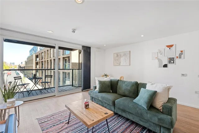 Hertford Road, London, N1, photo 1