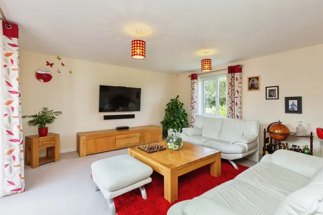 Purnell Walk, Buckingham Park, HP19, photo 2