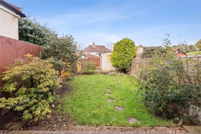 Photo 2 — Devon Avenue, Twickenham, TW2 6PW