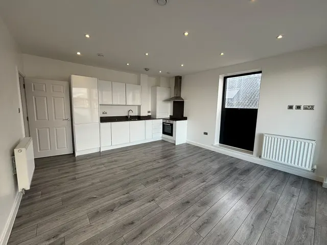 Woolwich Road, London, SE7, photo 3