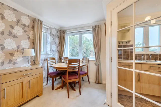 Brambledown Road, Wallington, SM6, photo 3