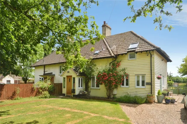 with 3 bedrooms in Buntingford, SG9, photo 1