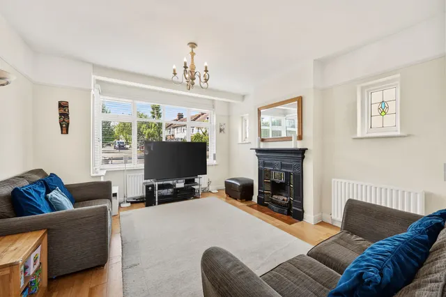 Cherrywood Lane, Morden, SM4, photo 2