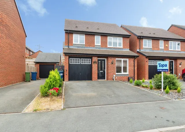 Bolsover Drive, Stafford, ST16, photo 1