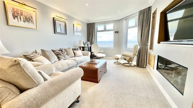 Riversdale Road, West Kirby, CH48, photo 3