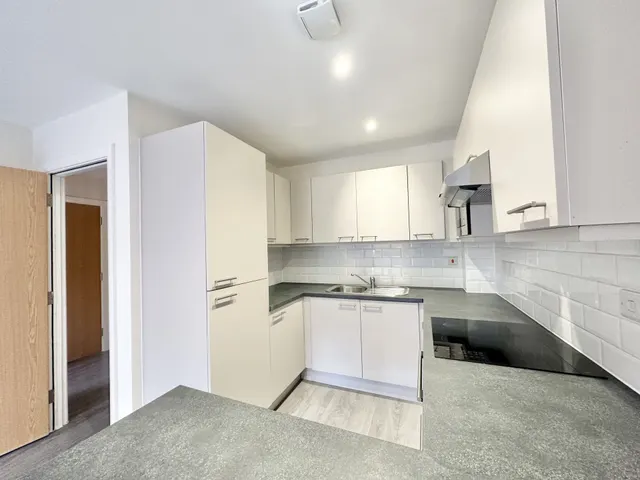 Photo 2 — Flat 74, Waterside House Woodley Headland, Milton Keynes, Peartree Bridge, MK6 3FE