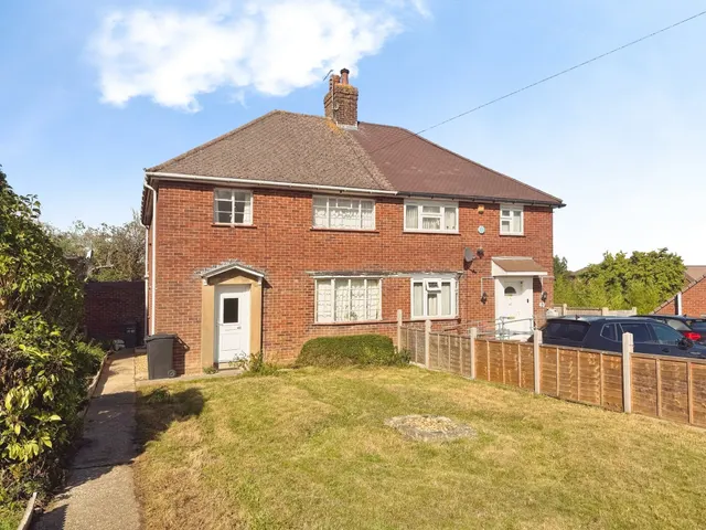 Wingate Avenue, Yeovil, BA21, photo 1