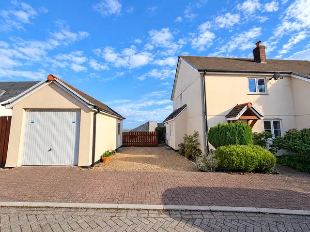 Penworth Close, Launceston, PL15, photo 1