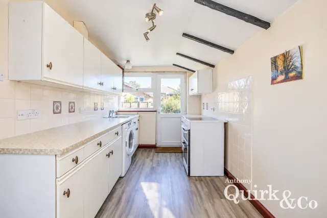 Denham Road, Canvey Island, SS8, photo 2