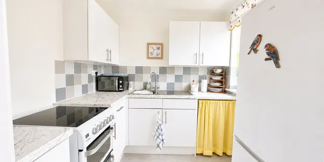 Dale Avenue, Heswall, CH60, photo 3