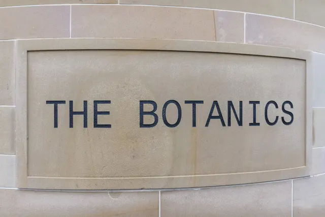 Photo 2 — Hamilton Gardens, 'Botantics Development', WEST END