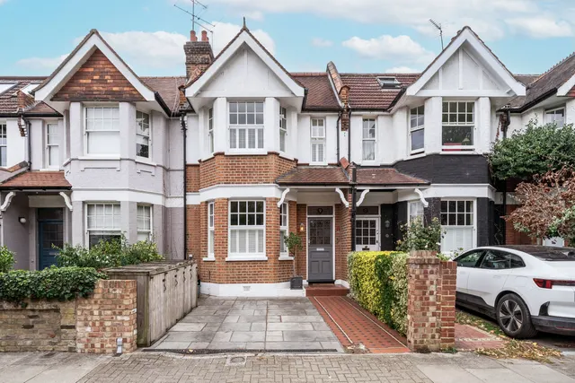 Wilmington Avenue, London, W4, photo 1