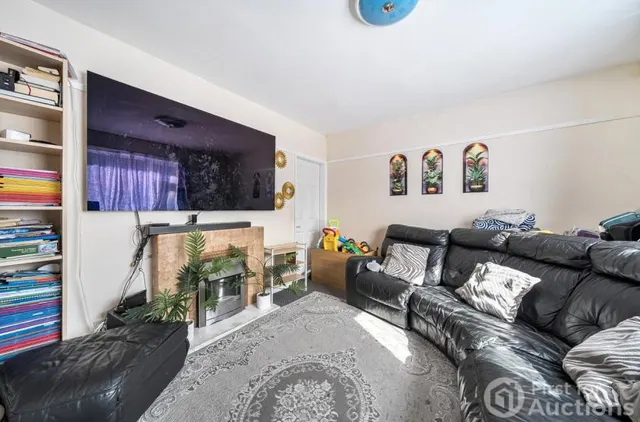 Arnside Road, Nottingham, NG5, photo 2