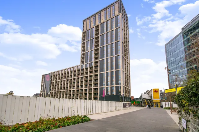 Flat 141, Vita Apartments, 1 Caithness Walk, Croydon, photo 1