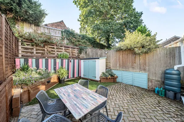 Samber Close, Lymington, SO41, photo 3