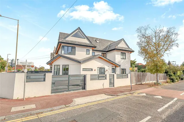 Mount Avenue, Westcliff-on-Sea, SS0, photo 1