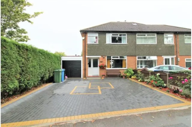 Bradfield Road, Manchester, photo 1