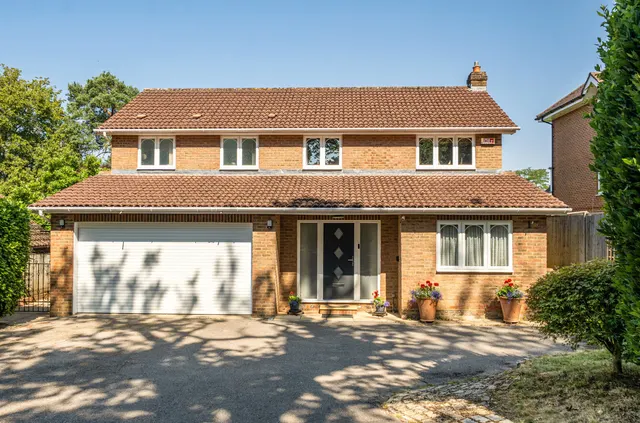 Winchester Road, Chandler's Ford, SO53, photo 1
