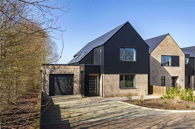 Sandpiper Close, Appledore, Ashford, Kent, TN26 2FP, photo 1