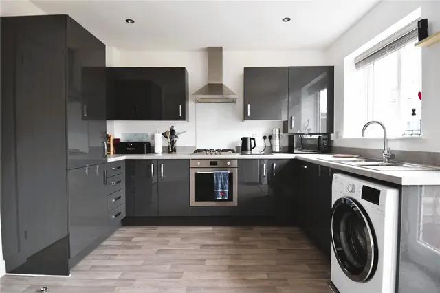 Mitchell Road, Copcut, WR9, photo 3