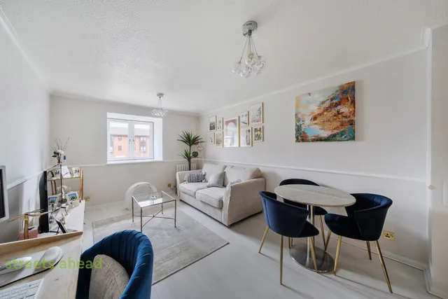 Selhurst Road, London, SE25, photo 3
