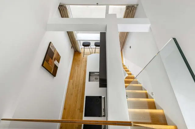 Photo 2 — Wadham Road, Putney, London, SW15 2LS