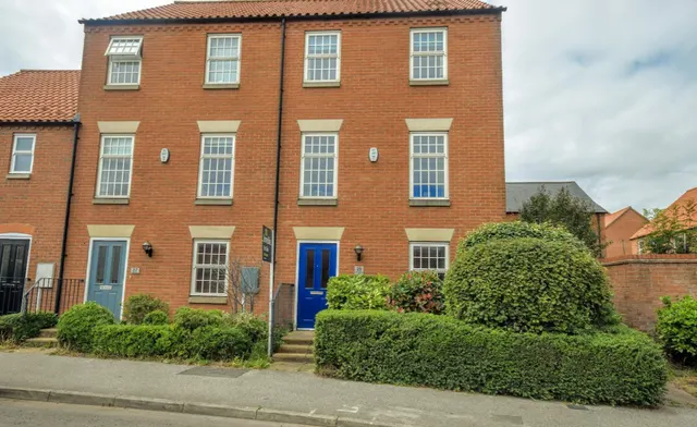 Newbridge Hill, Louth, LN11, photo 1