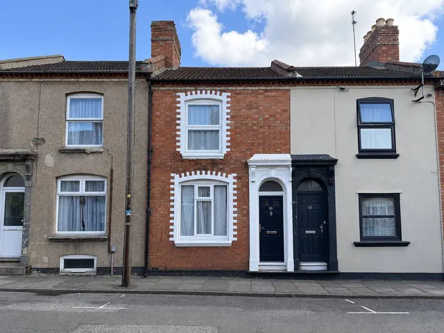 Edith Street, Northampton, NN1 5EP, photo 1