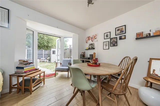 Botsford Road, Wimbledon Chase, photo 2