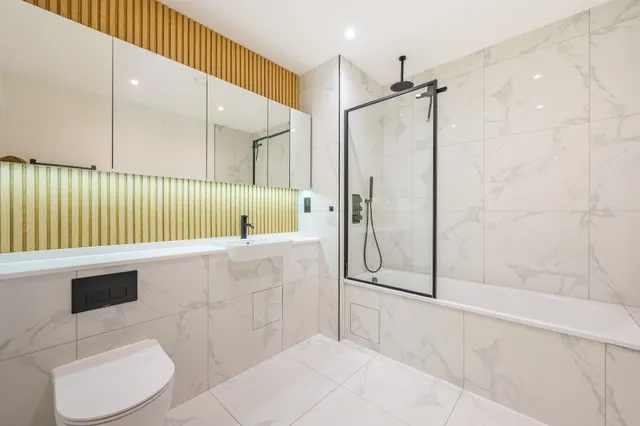 Photo 3 — Flat G02, East Qrtr, 13 Dod Street, London