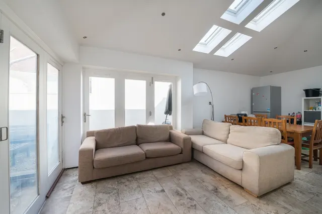 Chatsworth Road, Bournemouth, BH8, photo 2