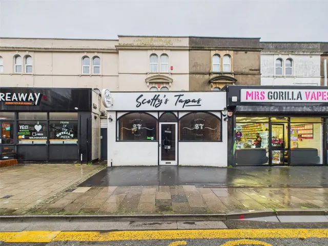 Oxford Street, Weston-Super-Mare, BS23, photo 1