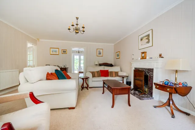 Photo 2 — Blanefield, 2A Bois Avenue, Amersham,...