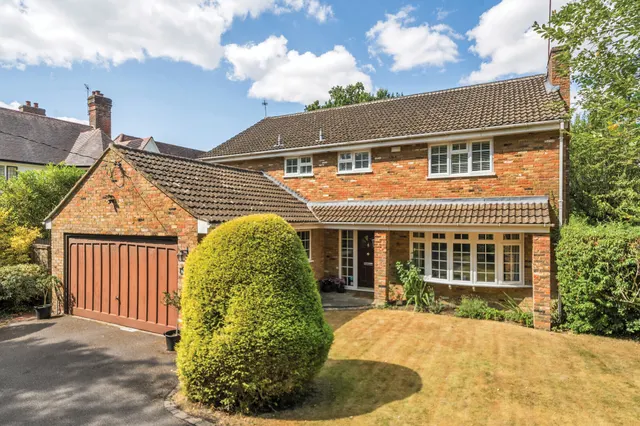Blanefield, 2A Bois Avenue, Amersham,..., photo 1