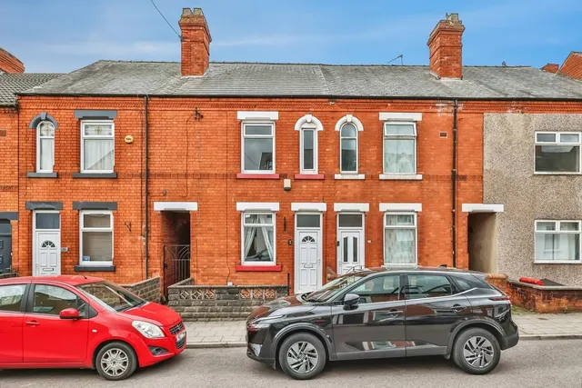 Victoria Street, Hucknall, Nottingham, Nottinghamshire, NG15, photo 1