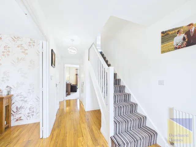 Photo 3 — Primrose Close, Warton, Lancashire, PR4 1EN