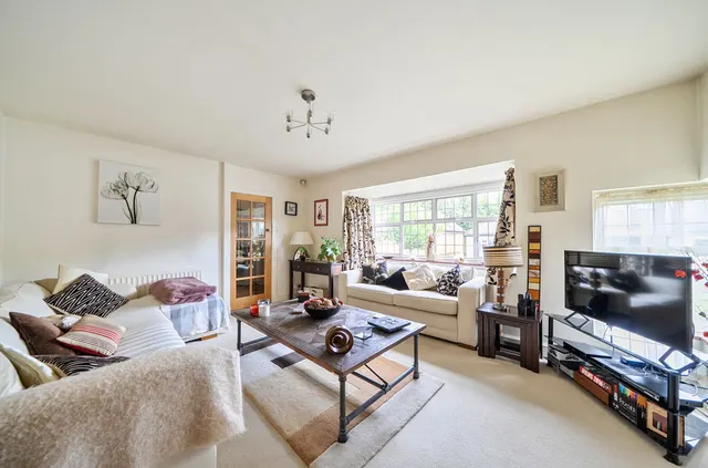 Photo 2 — Northwood Avenue, Purley CR8 2ER