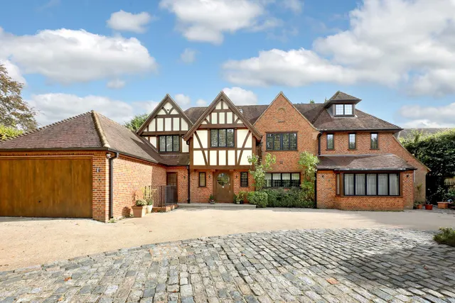 Burkes Road, Beaconsfield, HP9, photo 1
