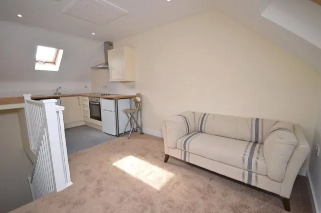 Woodburn Place, Lincoln, LN5, photo 2