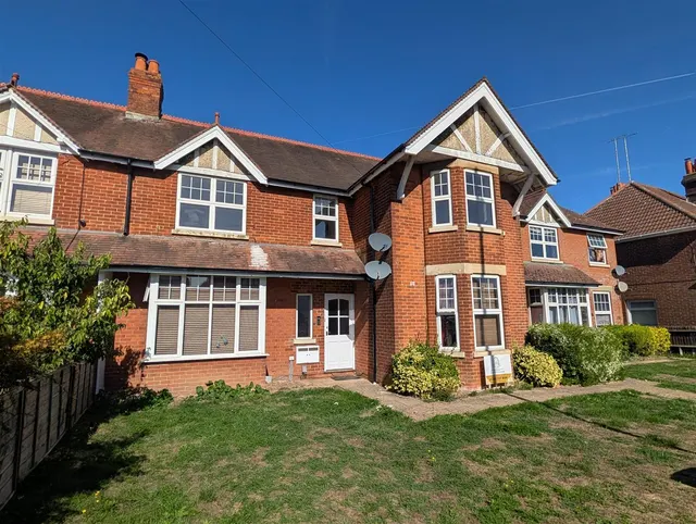 Winchester Road, Basingstoke, photo 1