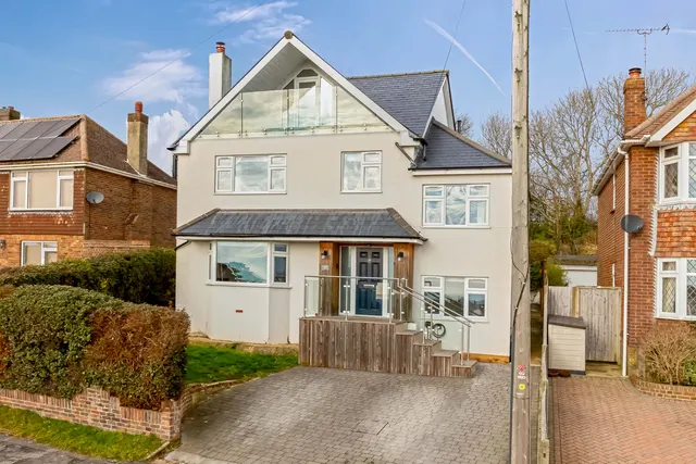 North Lancing, BN15 0QE, photo 1