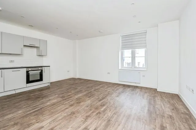 Cambridge Court, Camberley, GU15, photo 3