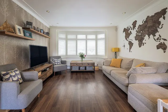 Chelmer Drive, Hutton, CM13, photo 2