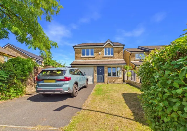 Ogden Drive, Helmshore, BB4, photo 1